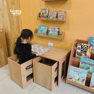 Mesa infantil Cubo Doble c/ 2 Sillas infantiles Cubo (+1 año)